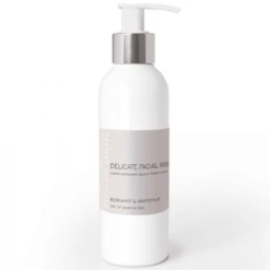 Monu Delicate Facial Wash
